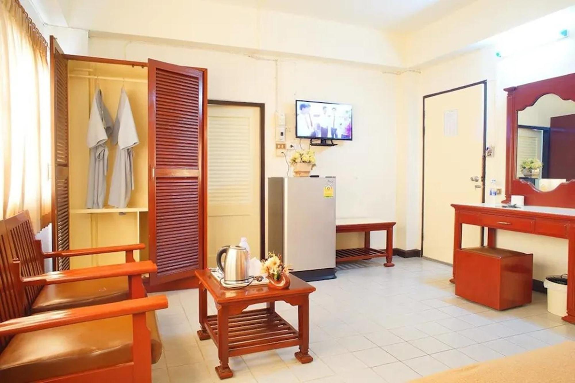 Khelang Nakorn Hotel Lampang Exterior foto